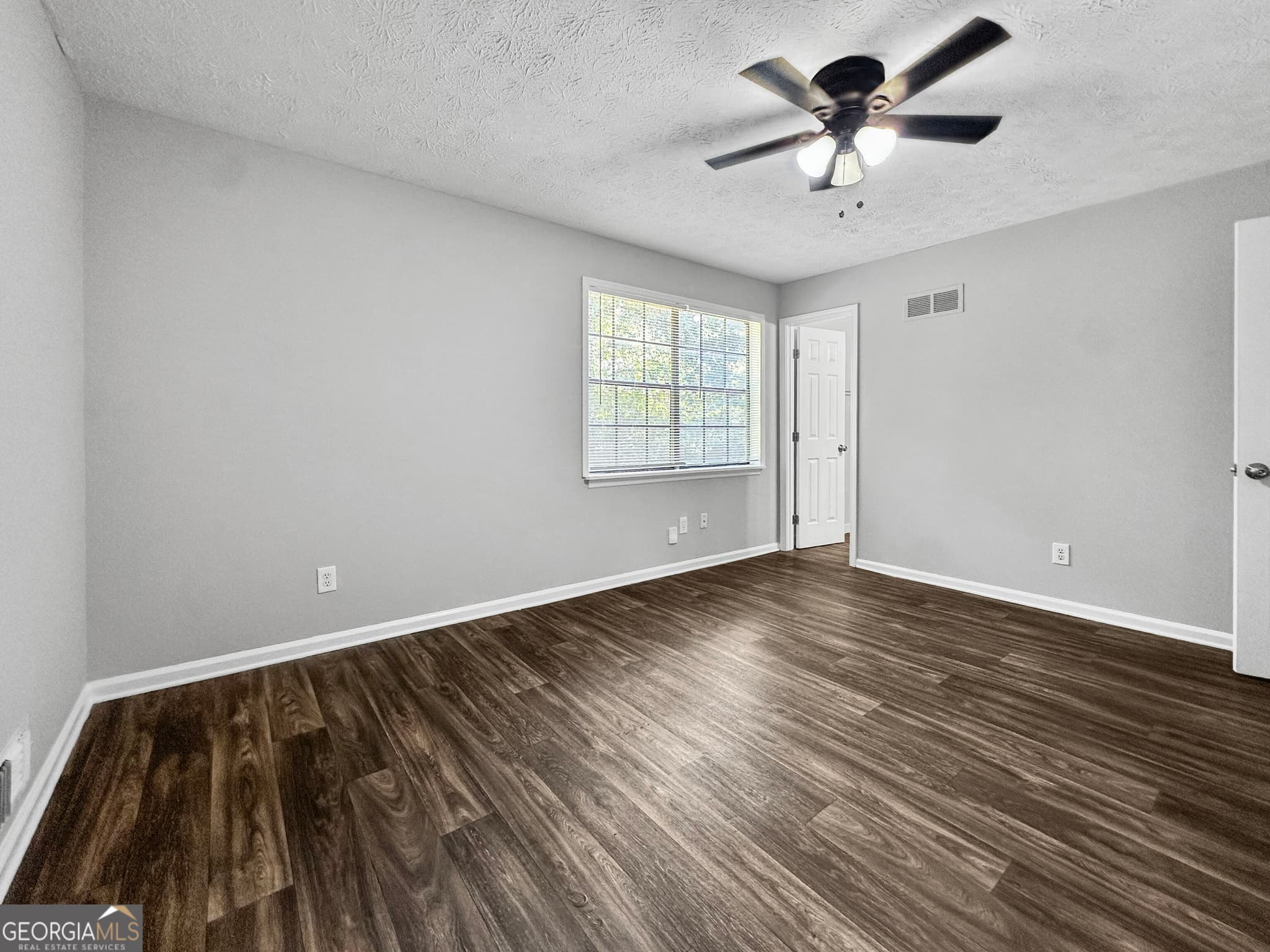 3 bedroom, 2 bathroom, 3,200 sq ft single family residence for rent at 191 Aaron Court, Riverdale, GA 30274 for $1,760 a month — photo 9