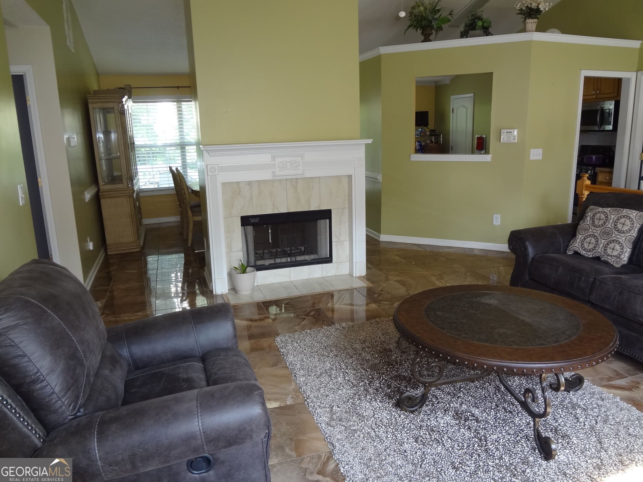 4 bedroom, 3 bathroom, 2,313 sq ft single family residence for sale at 4748 Mitchells Ridge Drive, Ellenwood, GA 30294 — photo 4