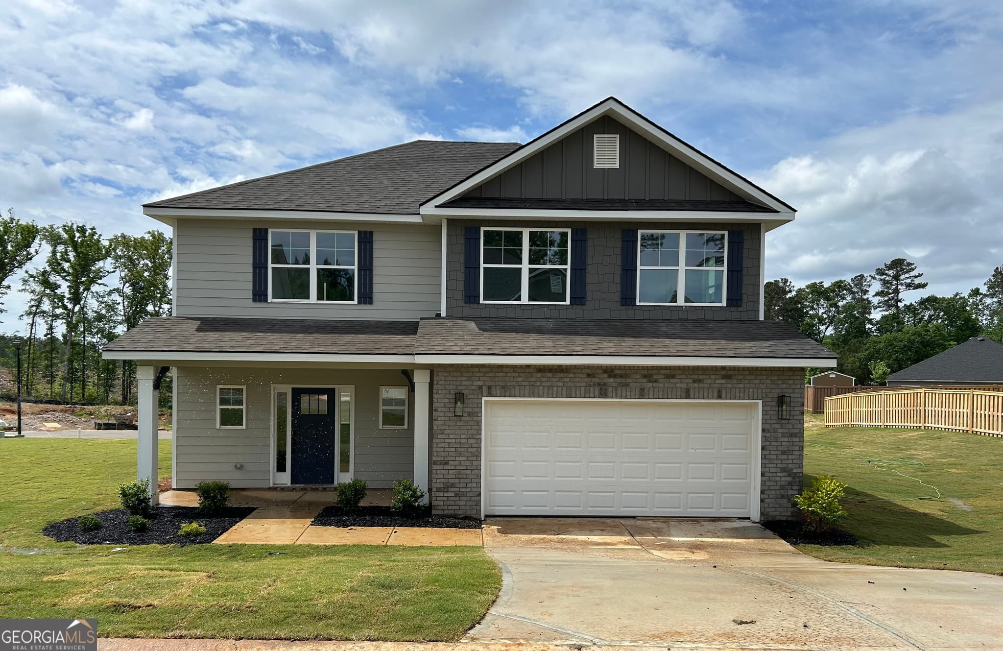 4 bedroom, 2.5 bathroom, 2,131 sq ft single family residence for sale at 1157 Barrington Place Way, Macon, GA 31220