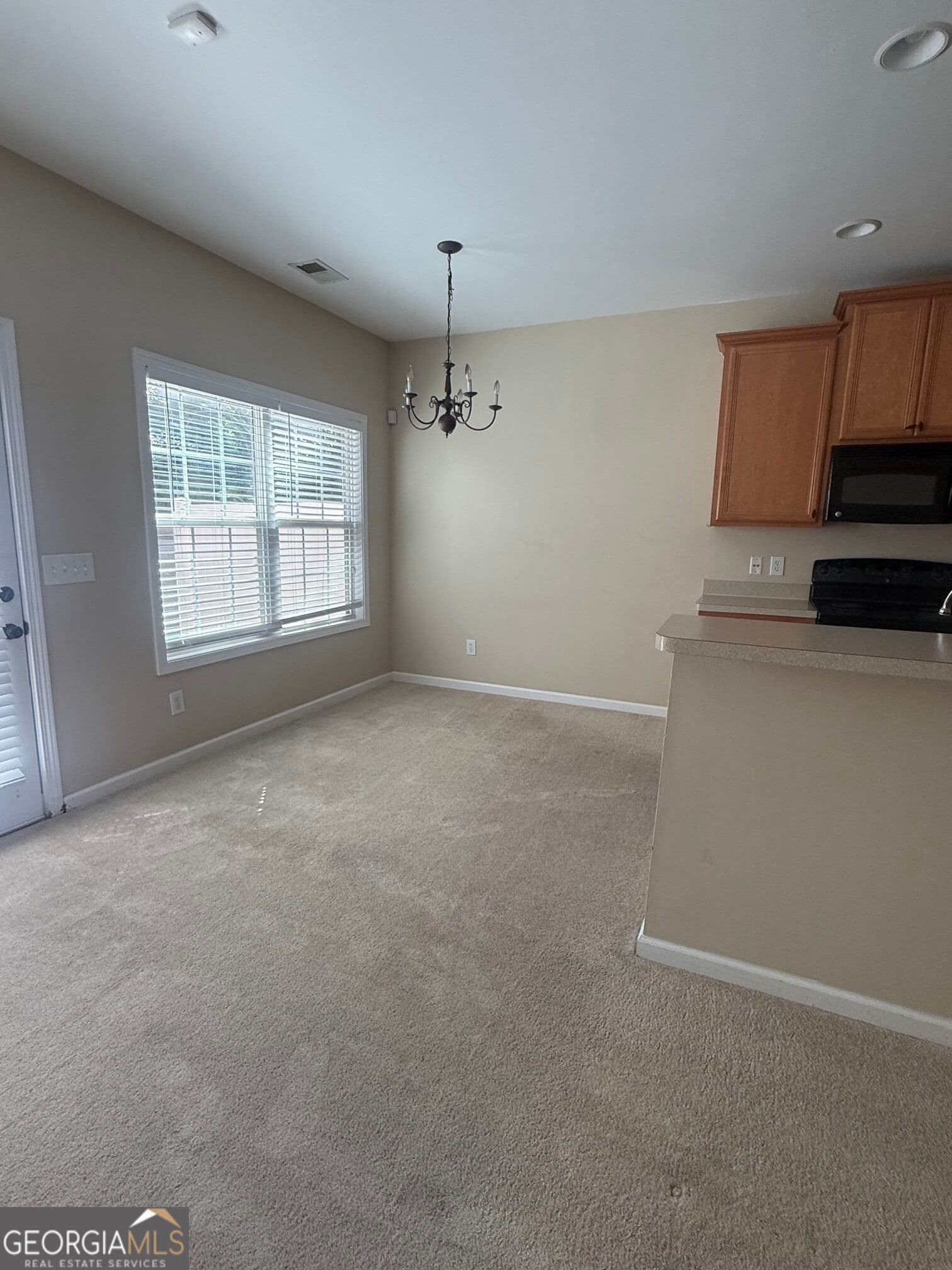 3 bedroom, 2.5 bathroom townhouse for rent at 2371 Marbleridge Drive, Gainesville, GA 30501 for $2,400 a month — photo 9