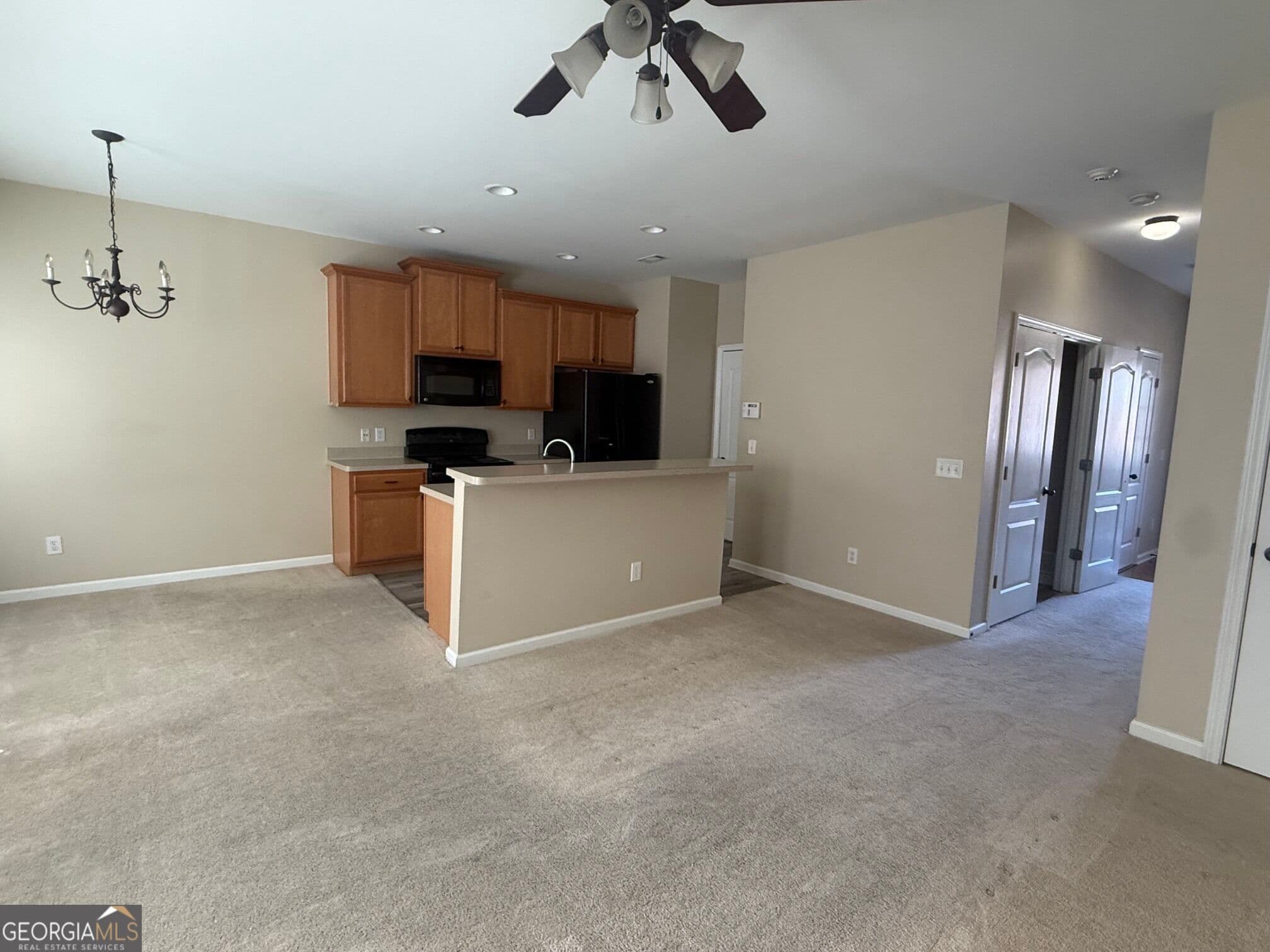 3 bedroom, 2.5 bathroom townhouse for rent at 2371 Marbleridge Drive, Gainesville, GA 30501 for $2,400 a month — photo 4
