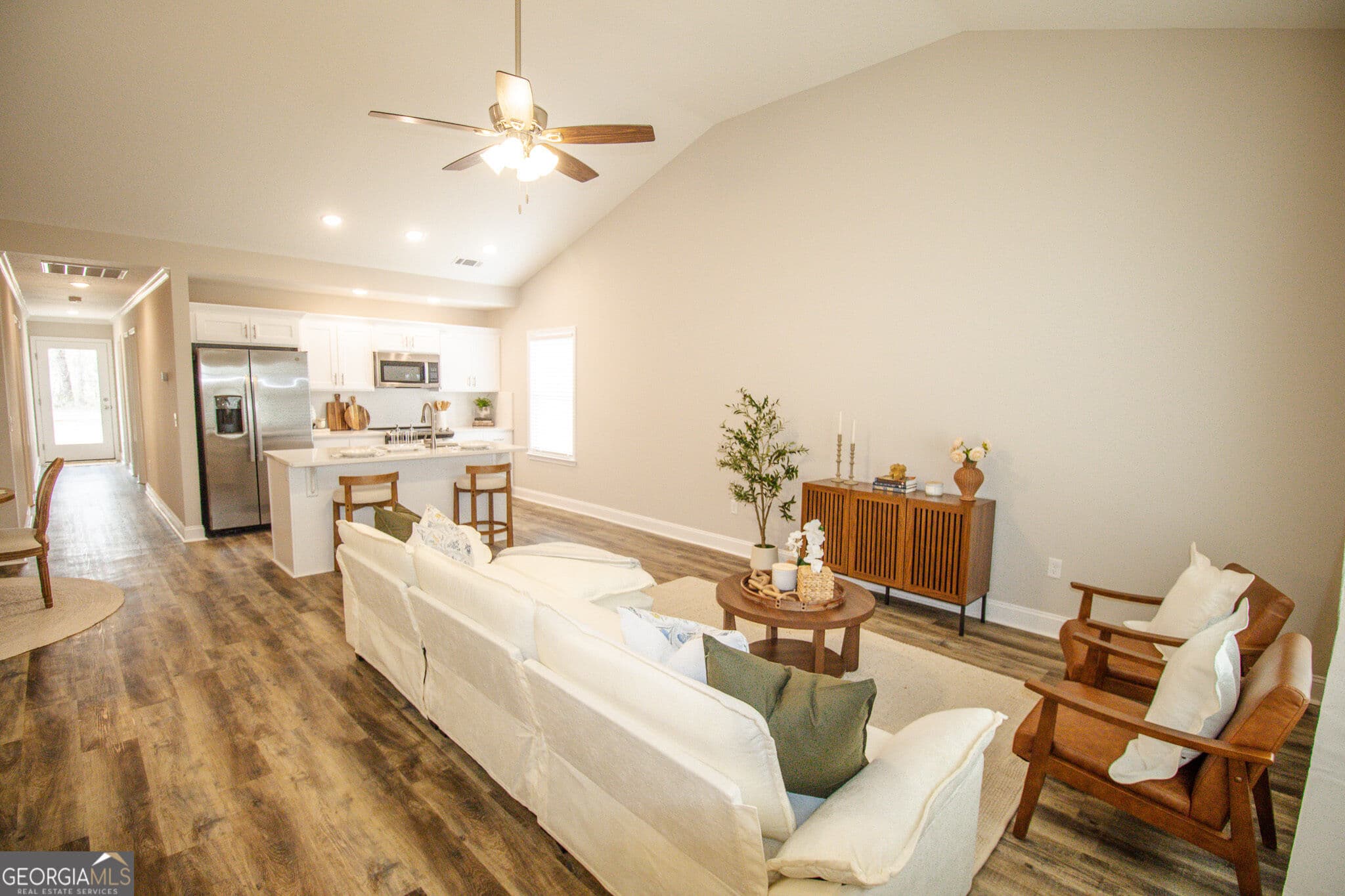 3 bedroom, 2 bathroom, 1,370 sq ft duplex for rent at 206 Big Branch Drive B, Brooklet, GA 30415 for $1,800 a month — photo 3
