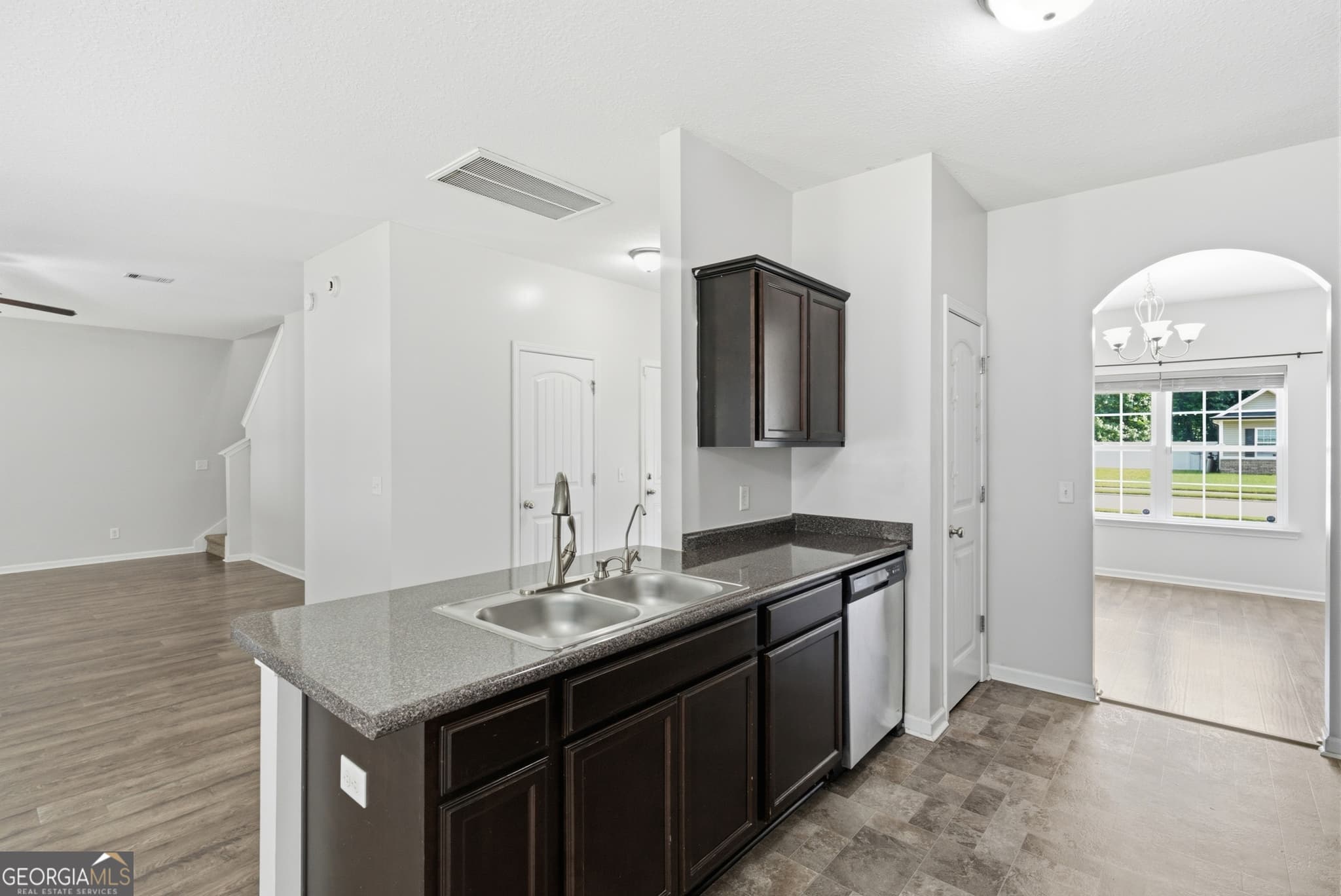 4 bedroom, 2.5 bathroom, 2,568 sq ft single family residence for sale at 1277 Peacock Trail, Hinesville, GA 31313 — photo 10