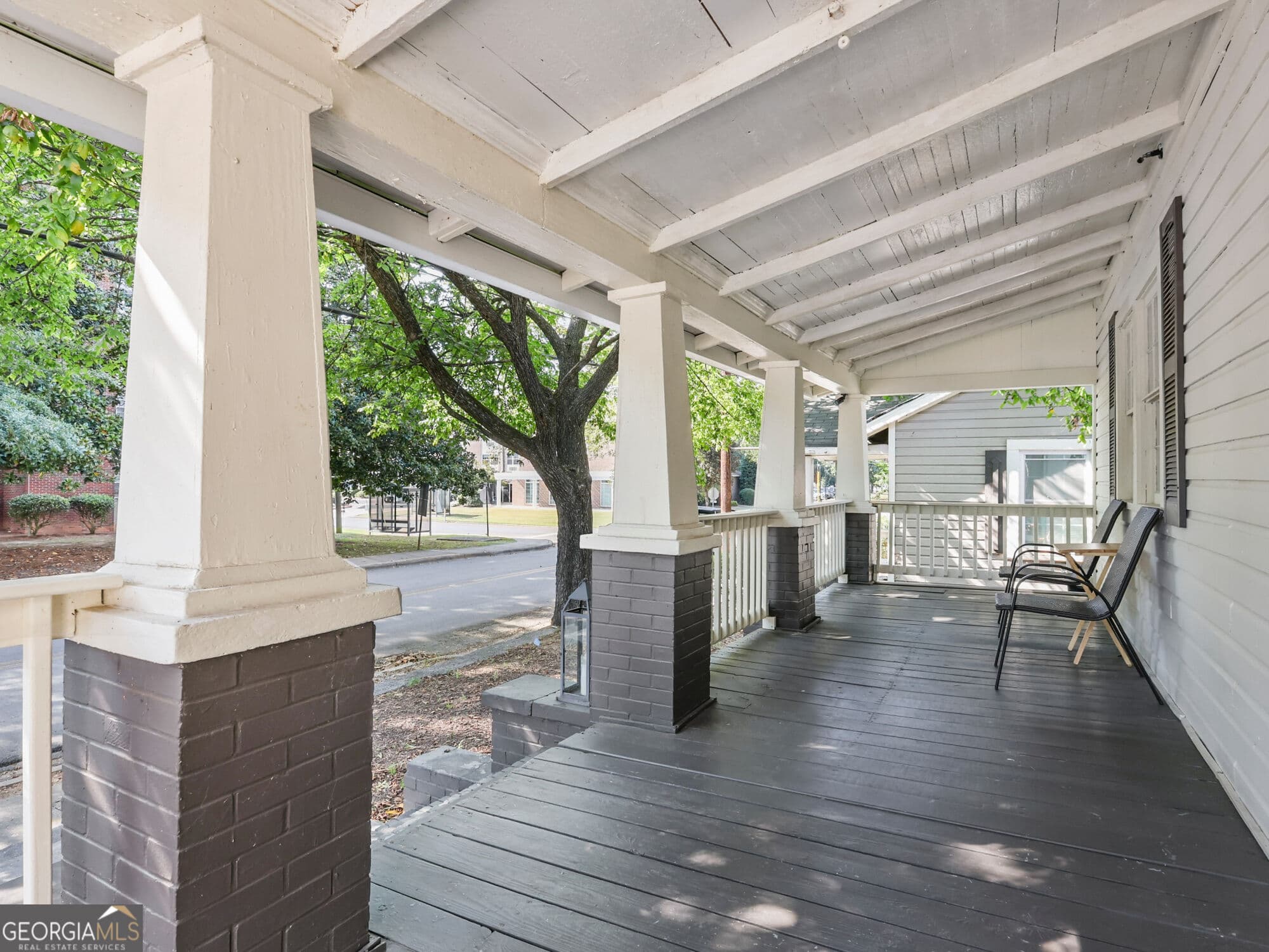 2 bedroom, 2 bathroom, 1,242 sq ft single family residence for sale at 818 Avenue B, Rome, GA 30165 — photo 2
