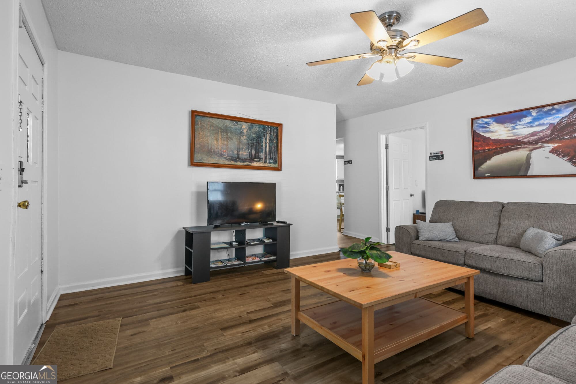 2 bedroom, 2 bathroom, 1,242 sq ft single family residence for sale at 818 Avenue B, Rome, GA 30165 — photo 6