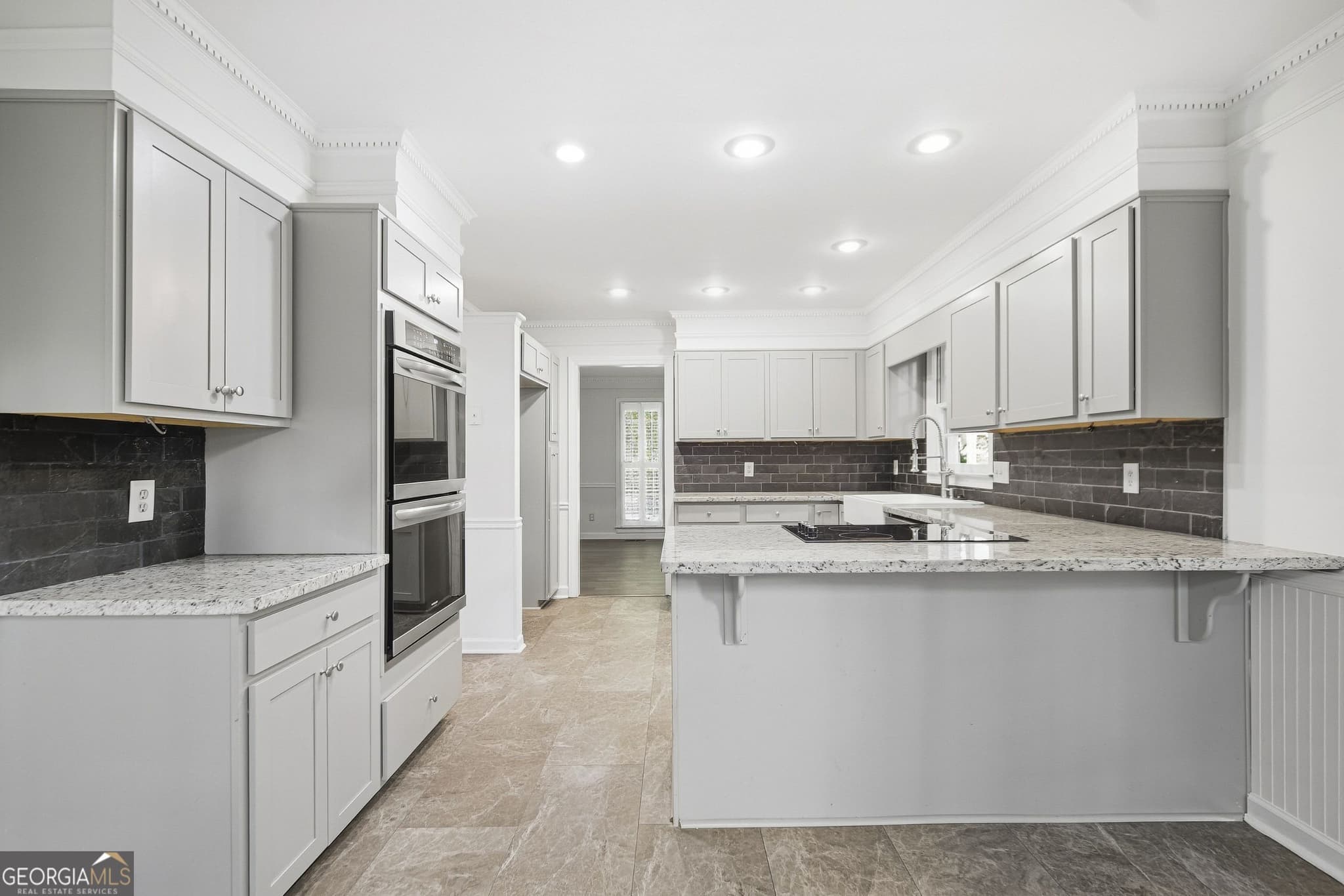 4 bedroom, 2.5 bathroom, 2,660 sq ft single family residence for sale at 305 Old Tree Trc, Roswell, GA 30075 — photo 10