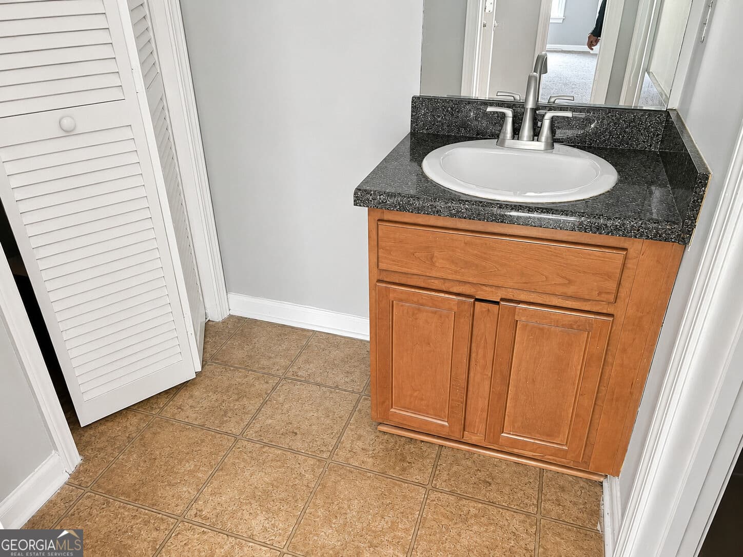 1 bedroom, 1.5 bathroom, 972 sq ft townhouse for sale at 1660 Stanton Road 3E, Atlanta, GA 30311 — photo 8