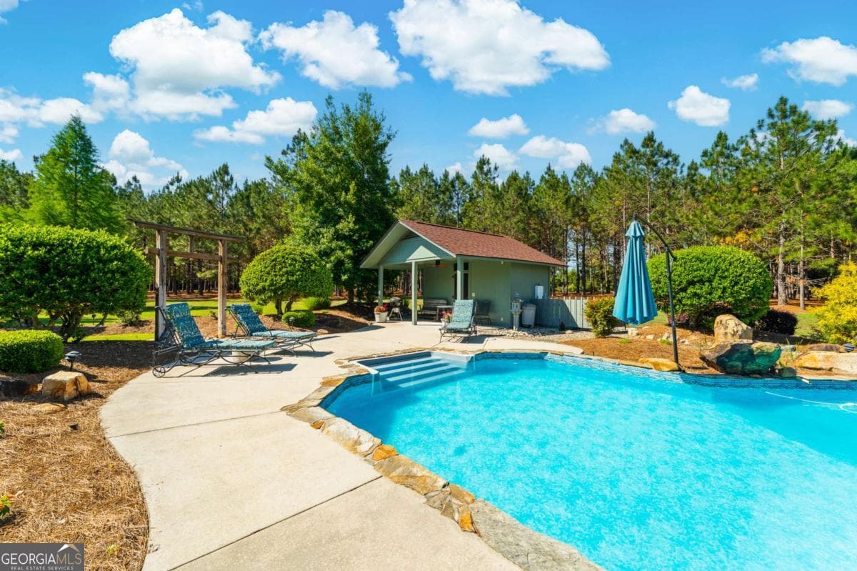 3 bedroom, 3 bathroom single family residence for sale at 4236 S Newton Road, Millen, GA 30442 — photo 4