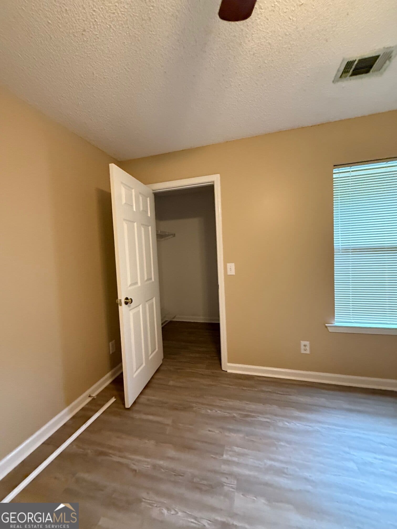 1 bedroom, 1 bathroom apartment for rent at 320 Ridgewood Avenue B4, Gainesville, GA 30501 for $1,235 a month — photo 6