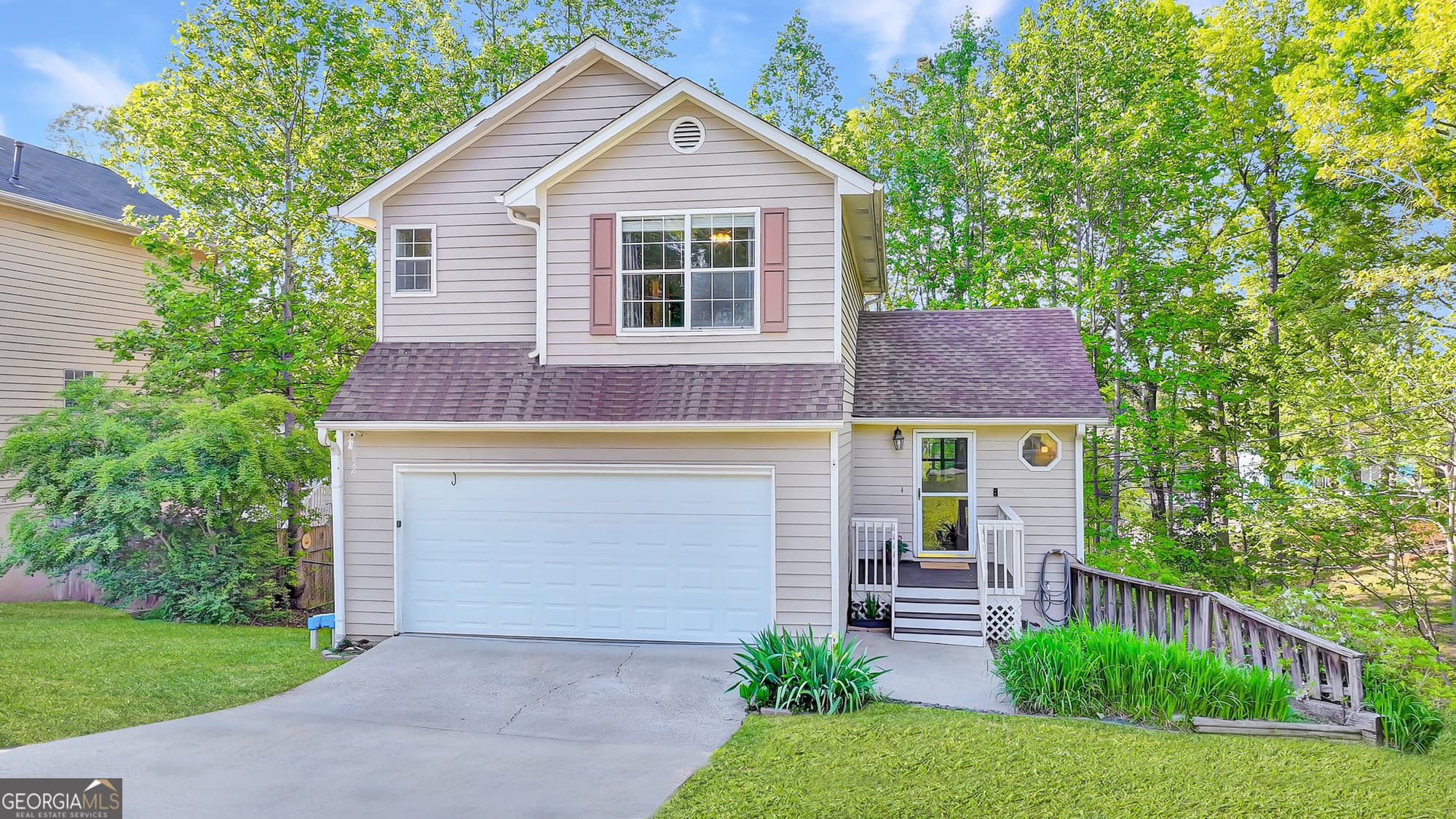 4 bedroom, 3.5 bathroom, 2,184 sq ft single family residence sold at 986 Franklin Ridge Court, Sugar Hill, GA 30518