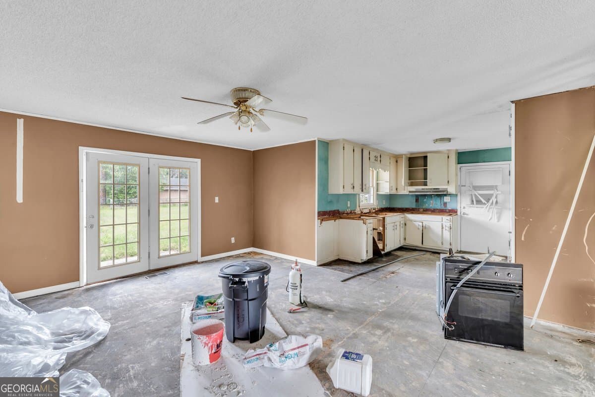 3 bedroom, 2 bathroom, 1,780 sq ft single family residence for sale at 715 E 29th Avenue, Cordele, GA 31015 — photo 5