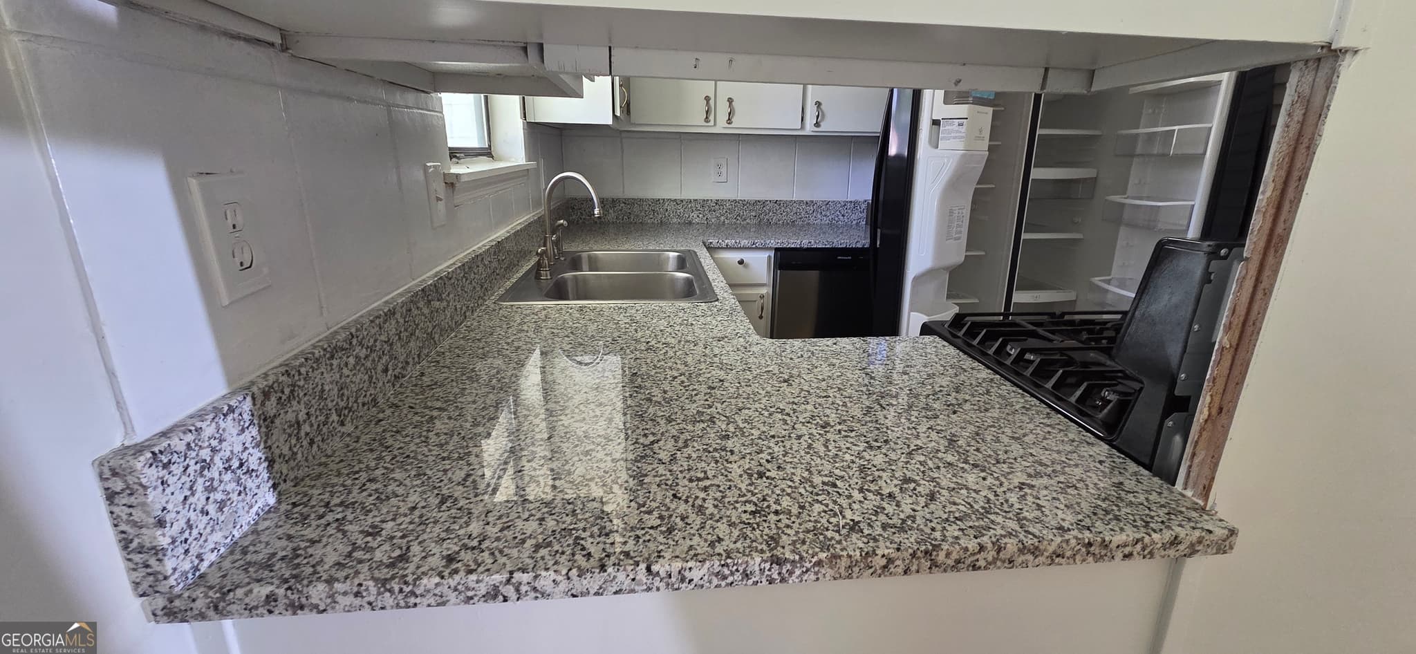 3 bedroom, 1.5 bathroom, 1,053 sq ft single family residence for rent at 445 Wilson Mill Road, Atlanta, GA 30331 for $1,800 a month — photo 2