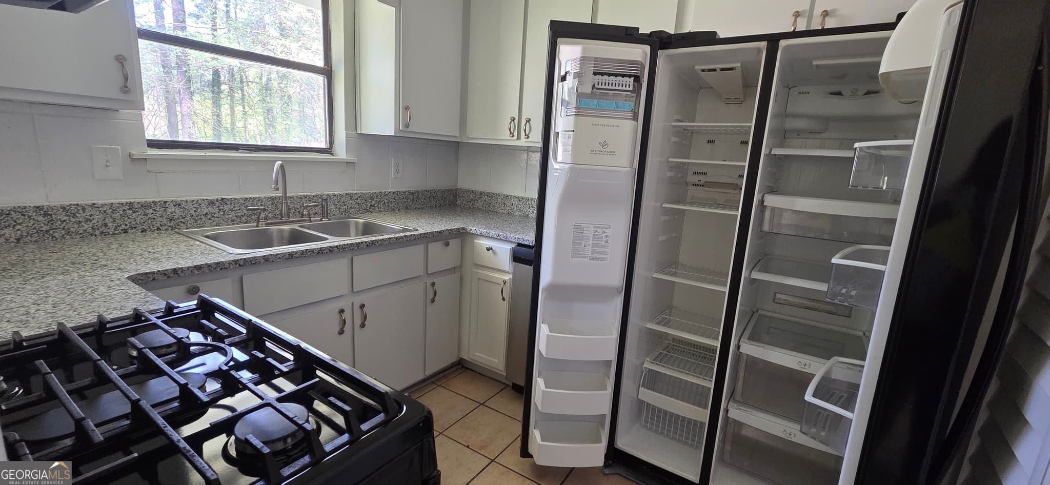 3 bedroom, 1.5 bathroom, 1,053 sq ft single family residence for rent at 445 Wilson Mill Road, Atlanta, GA 30331 for $1,800 a month — photo 3