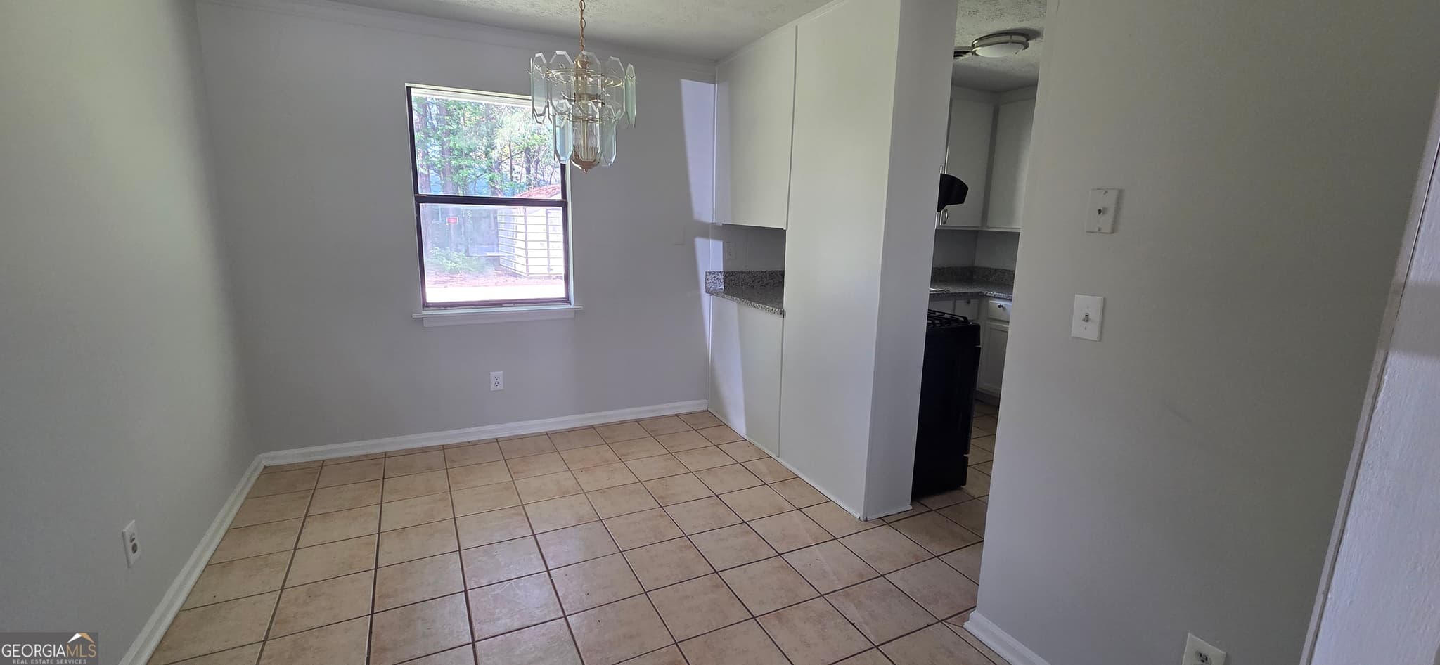 3 bedroom, 1.5 bathroom, 1,053 sq ft single family residence for rent at 445 Wilson Mill Road, Atlanta, GA 30331 for $1,800 a month — photo 4