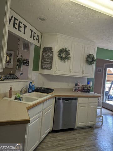 4 bedroom, 2 bathroom, 2,167 sq ft single family residence for sale at 1524 Queen Elizabeth Drive, Locust Grove, GA 30248 — photo 6