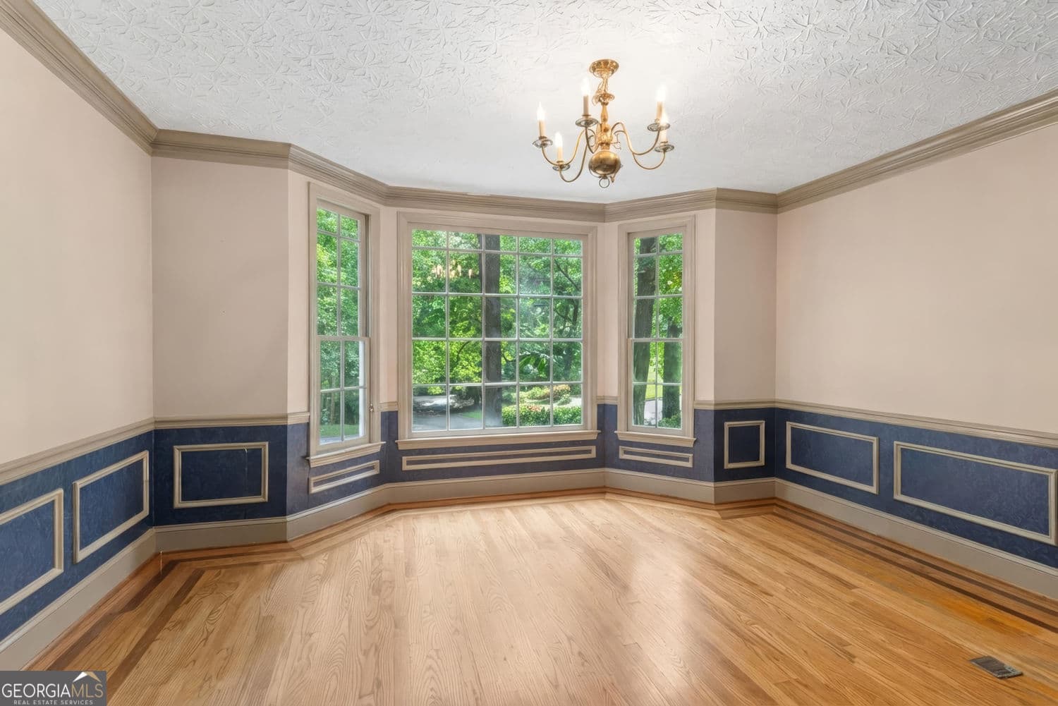 4 bedroom, 3 bathroom, 3,524 sq ft single family residence for sale at 11690 Highland Colony Drive, Roswell, GA 30075 — photo 9