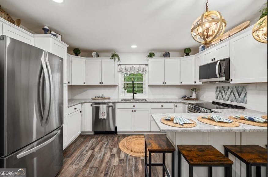 3 bedroom, 2 bathroom, 1,022 sq ft single family residence for sale at 251 Twilight Shores Road, Eatonton, GA 31024 — photo 3