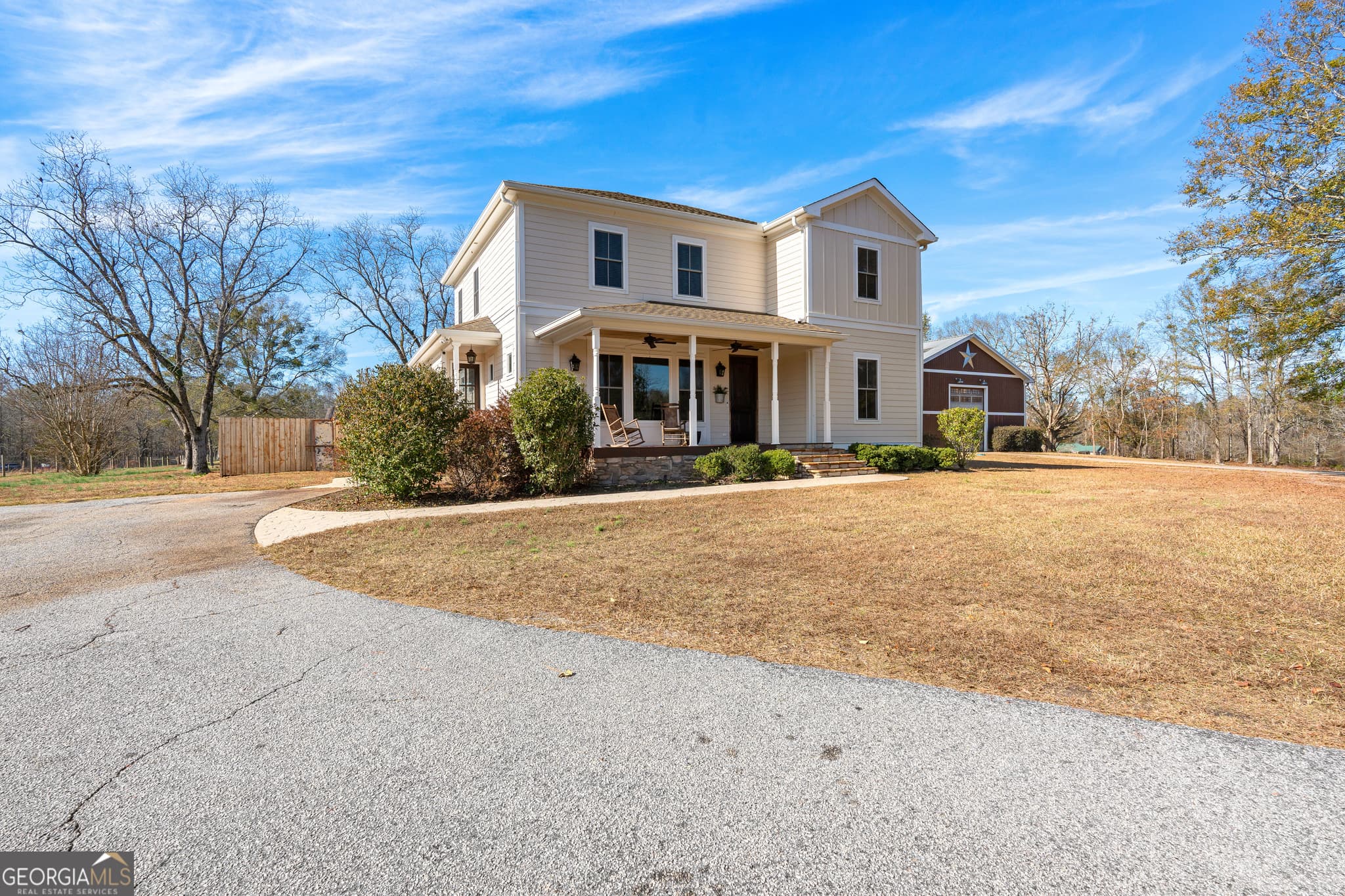 5 bedroom, 2.5 bathroom, 2,960 sq ft single family residence for sale at 371 Milner Street, Meansville, GA 30256 — photo 3