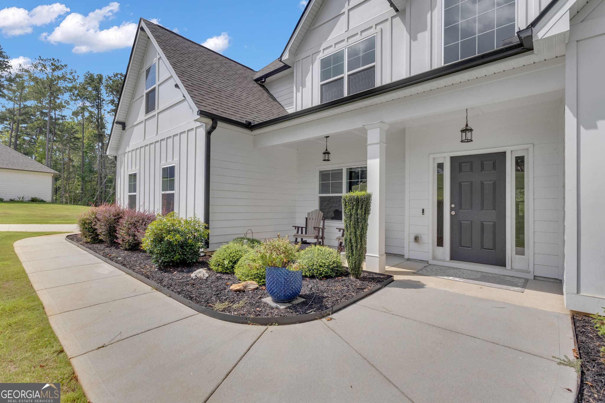5 bedroom, 3.5 bathroom, 3,700 sq ft single family residence for sale at 130 Emery Nell Lane, Newnan, GA 30263 — photo 8