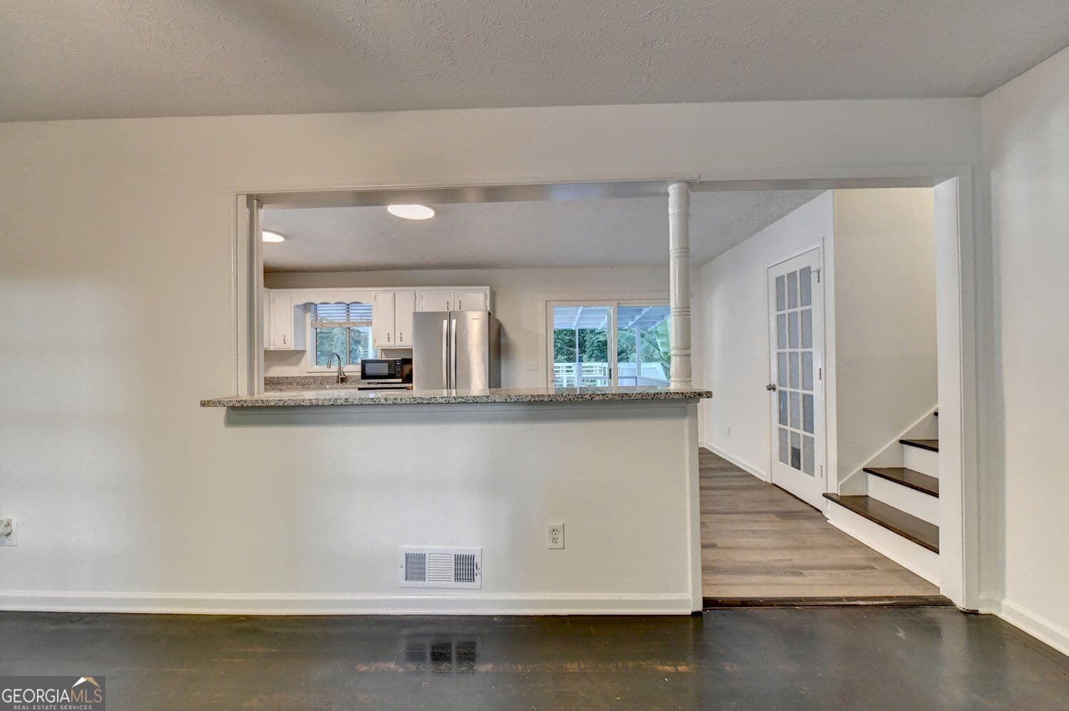 4 bedroom, 2.5 bathroom, 2,542 sq ft single family residence for sale at 1578 Wildwood Road, Marietta, GA 30062 — photo 7