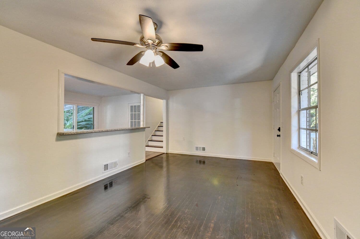 4 bedroom, 2.5 bathroom, 2,542 sq ft single family residence for sale at 1578 Wildwood Road, Marietta, GA 30062 — photo 5