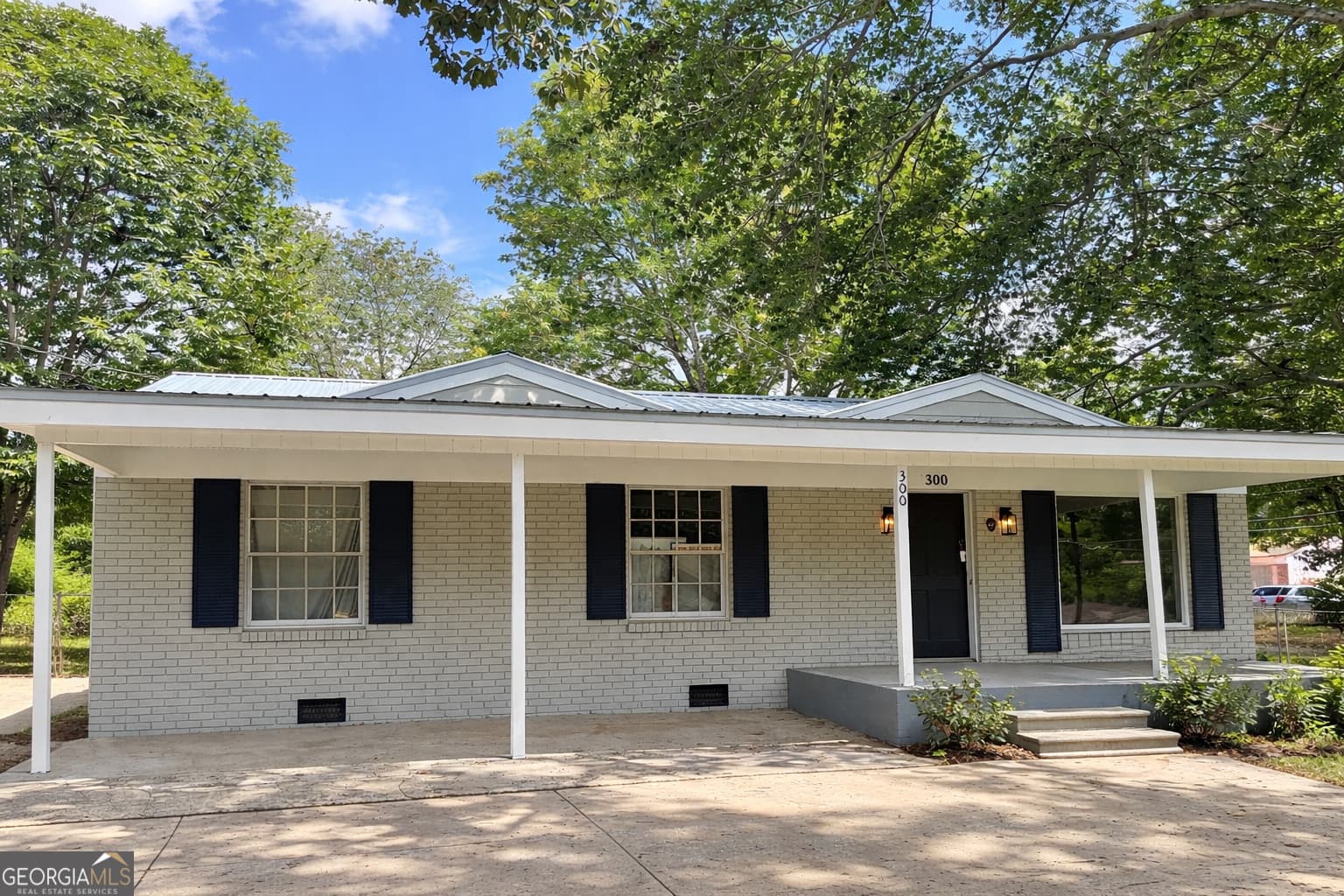 4 bedroom, 1 bathroom, 1,050 sq ft single family residence for rent at 300 Martin Circle, Athens, GA 30601 for $1,850 a month