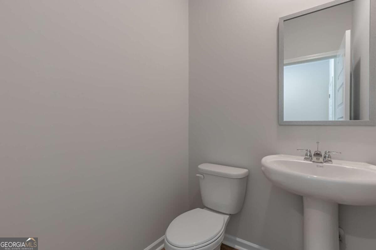 4 bedroom, 2.5 bathroom, 1,767 sq ft single family residence for sale at 1150 Earlywood Way, Monroe, GA 30655 — photo 6