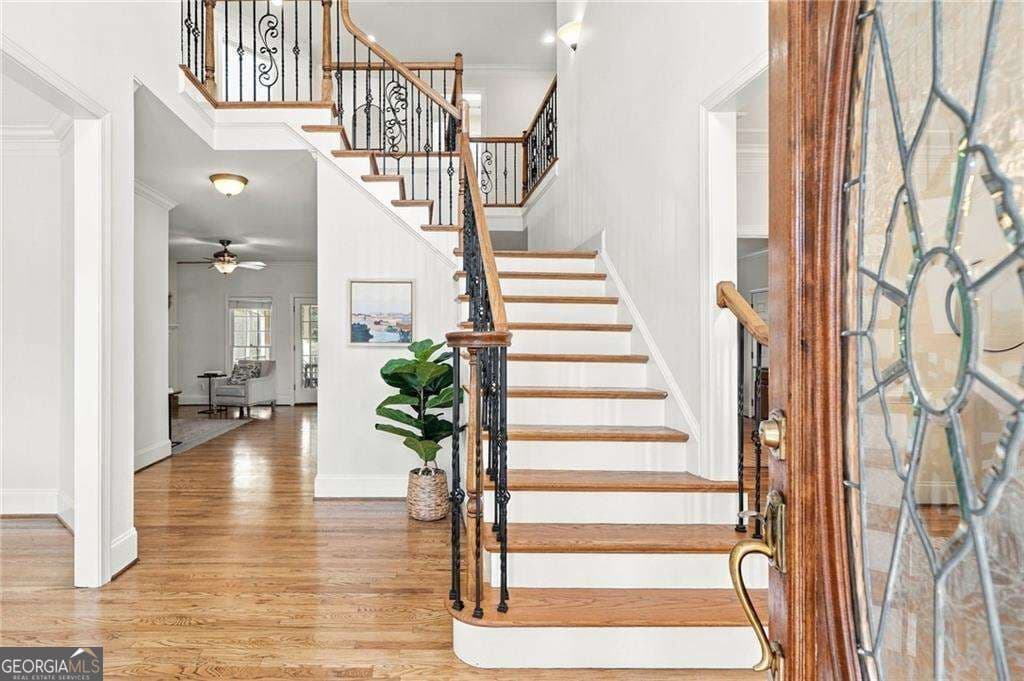 5 bedroom, 4.5 bathroom, 4,400 sq ft single family residence for sale at 815 Weeping Willow Drive, Powder Springs, GA 30127 — photo 2