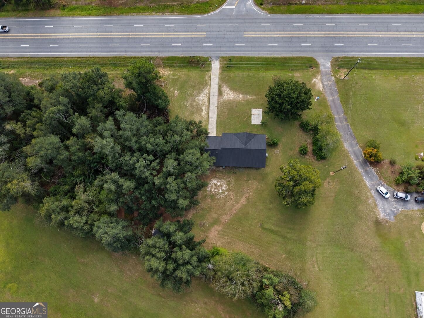 3 bedroom, 2 bathroom, 1,458 sq ft single family residence for sale at 3848 Hatch Parkway, Baxley, GA 31513 — photo 4