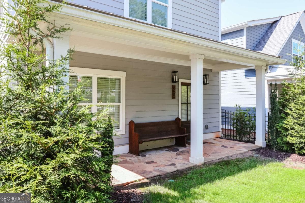 4 bedroom, 3 bathroom, 1,932 sq ft single family residence for sale at 655 Oglethorpe Avenue, Athens, GA 30606 — photo 2