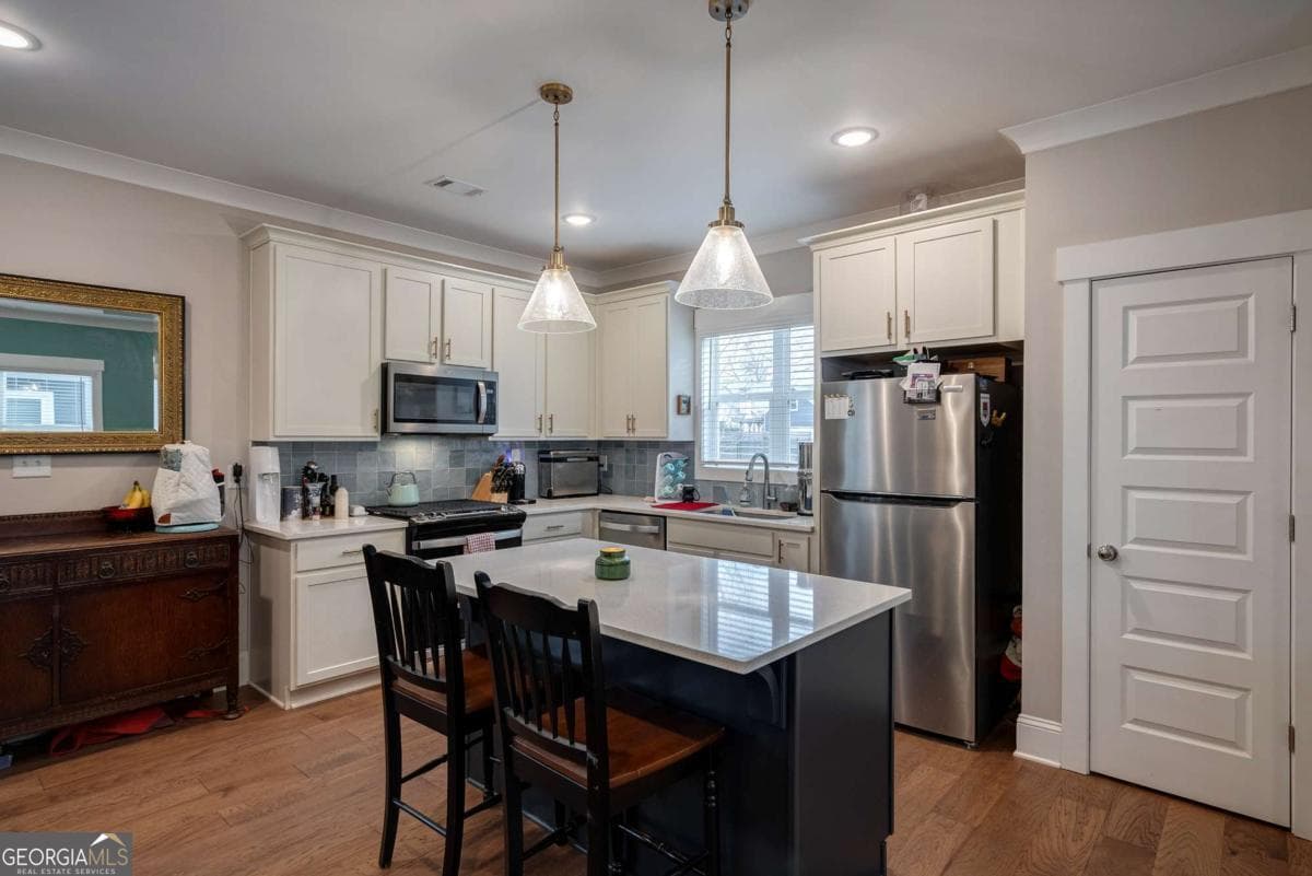 4 bedroom, 3 bathroom, 1,932 sq ft single family residence for sale at 655 Oglethorpe Avenue, Athens, GA 30606 — photo 9
