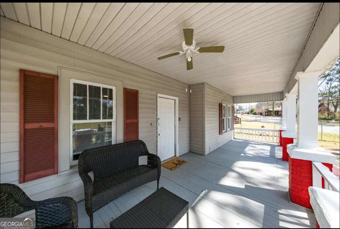 3 bedroom, 2 bathroom, 1,408 sq ft single family residence for sale at 863 Richmond Street, Macon, GA 31206 — photo 3