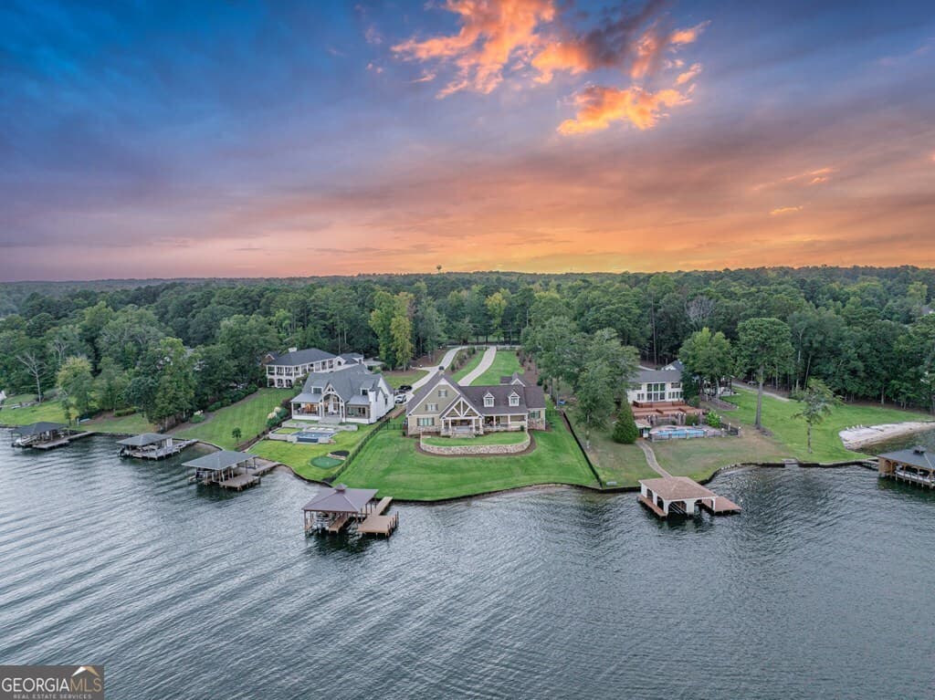 5 bedroom, 5.5 bathroom single family residence for sale at 205 Lakecrest Drive, Milledgeville, GA 31061 — photo 4