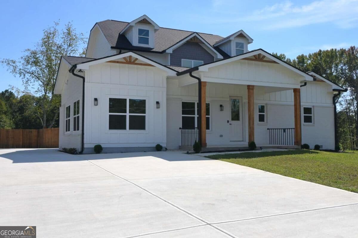 4 bedroom, 3 bathroom, 3,186 sq ft single family residence for sale at 518 Hoke Okelly Mill Road, Loganville, GA 30052 — photo 3
