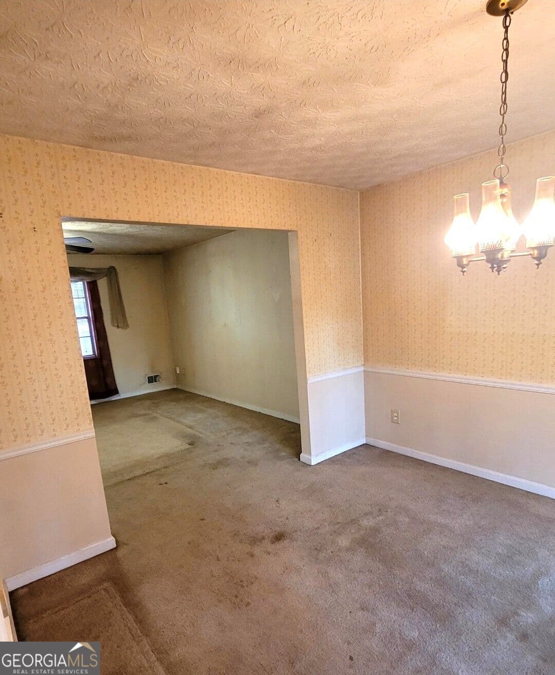 4 bedroom, 2 bathroom, 1,948 sq ft single family residence for sale at 3565 Charlotte Drive, Rex, GA 30273 — photo 8
