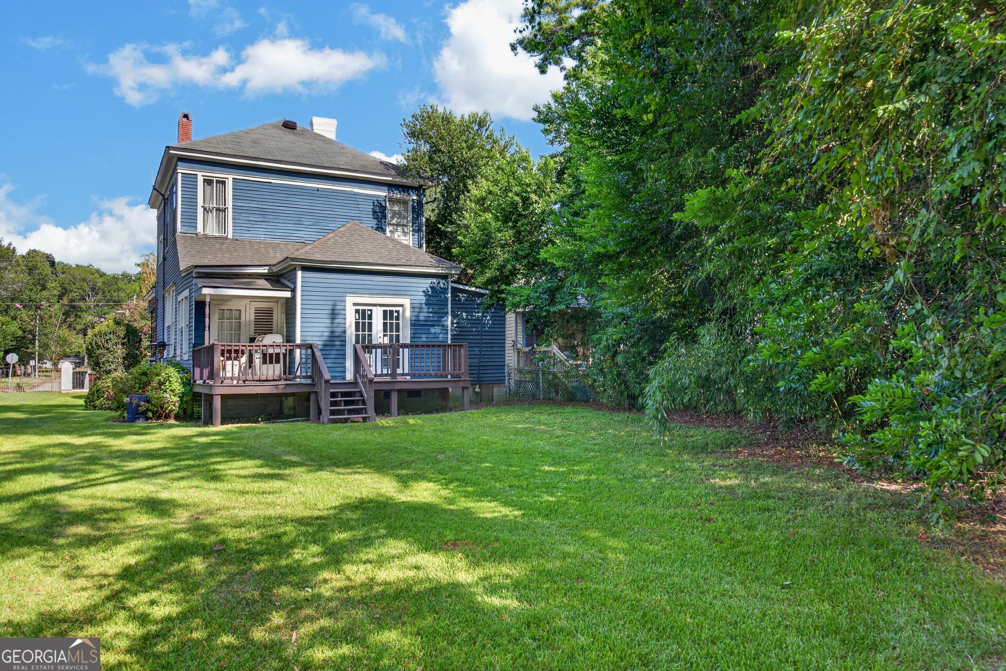 3 bedroom, 3.5 bathroom, 2,415 sq ft single family residence for sale at 723 2nd Avenue, Columbus, GA 31901 — photo 9