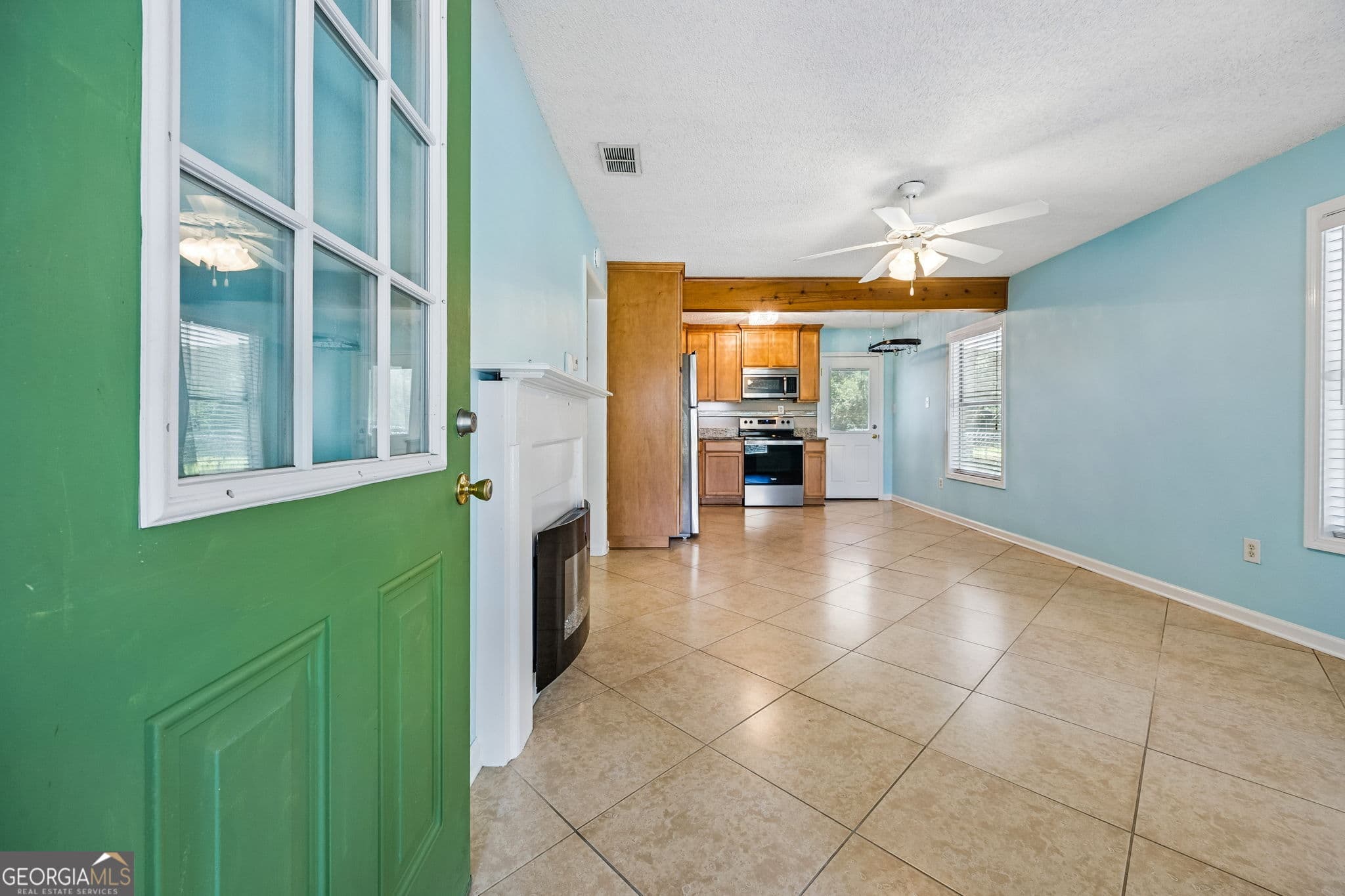 2 bedroom, 1 bathroom, 750 sq ft single family residence for sale at 322 N Satilla Street, Kingsland, GA 31548 — photo 6