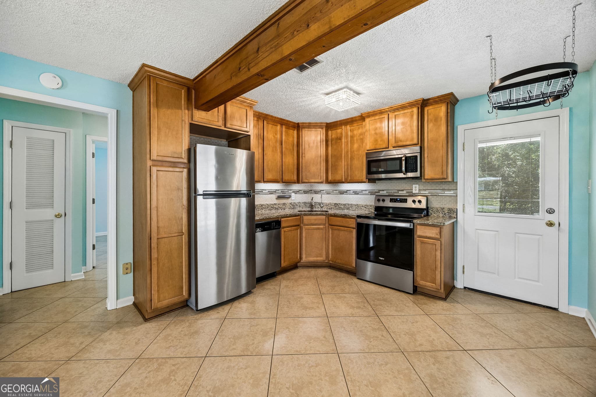 2 bedroom, 1 bathroom, 750 sq ft single family residence for sale at 322 N Satilla Street, Kingsland, GA 31548 — photo 10