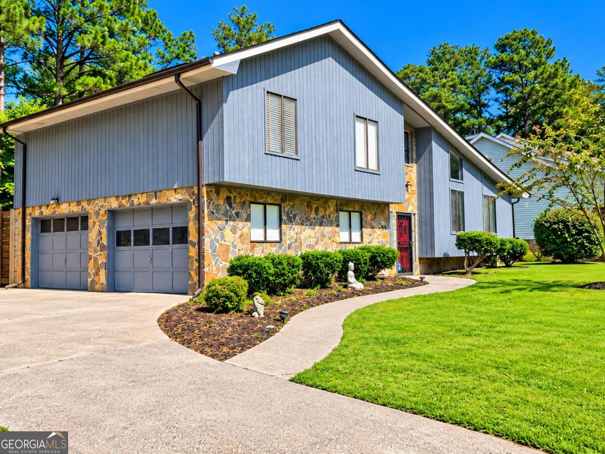 4 bedroom, 3 bathroom, 2,100 sq ft single family residence for sale at 3255 Redona, Atlanta, GA 30349 — photo 2