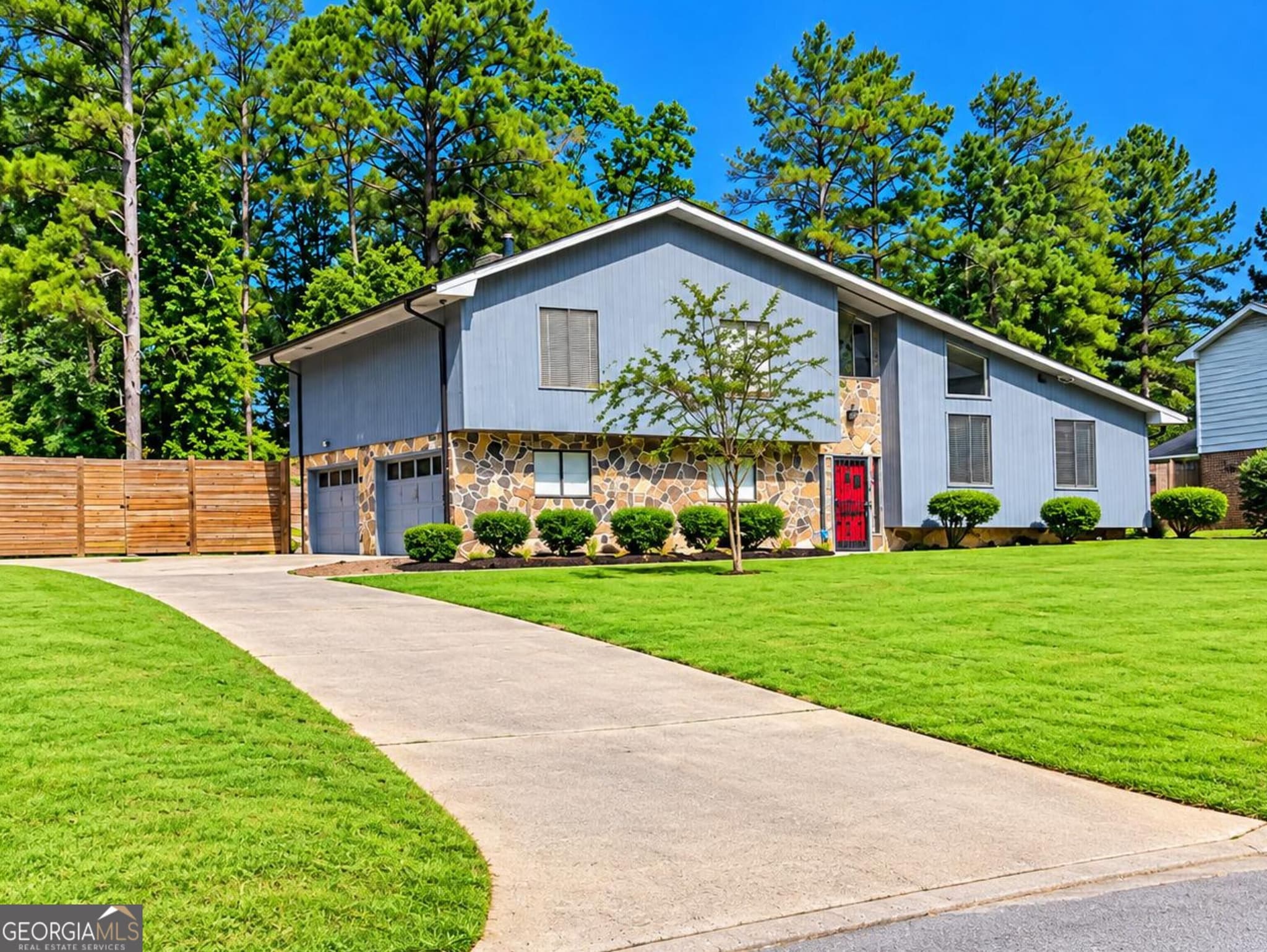 4 bedroom, 3 bathroom, 2,100 sq ft single family residence for sale at 3255 Redona, Atlanta, GA 30349 — photo 3