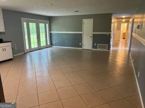 4 bedroom, 3 bathroom, 2,072 sq ft single family residence for rent at 510 S May Street, Kingsland, GA 31548 for $1,850 a month — photo 2