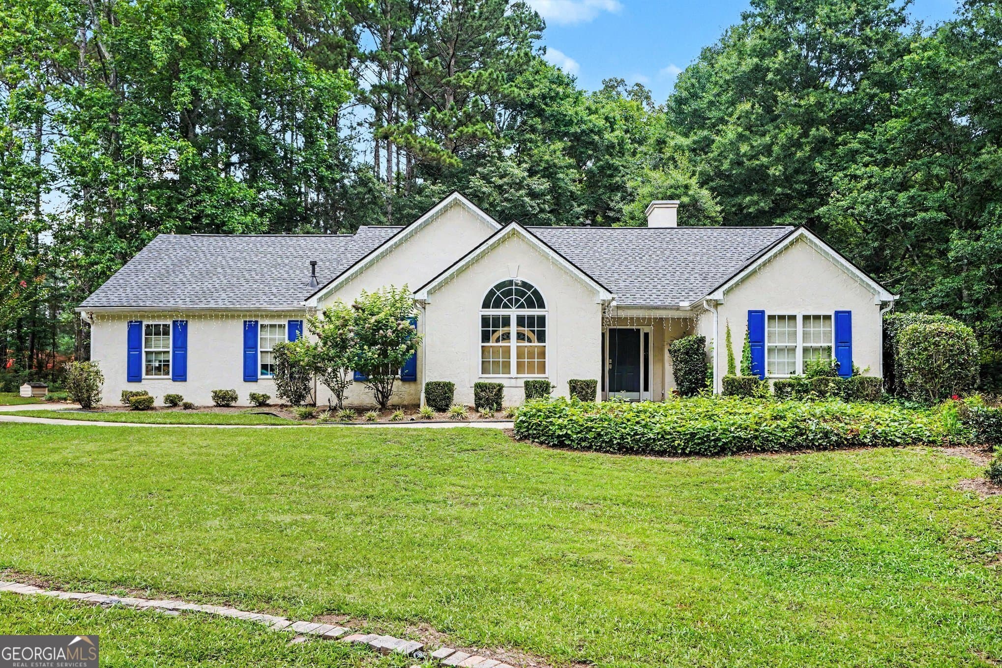3 bedroom, 2 bathroom, 1,972 sq ft single family residence sold at 125 Harvest Trace, Sharpsburg, GA 30277