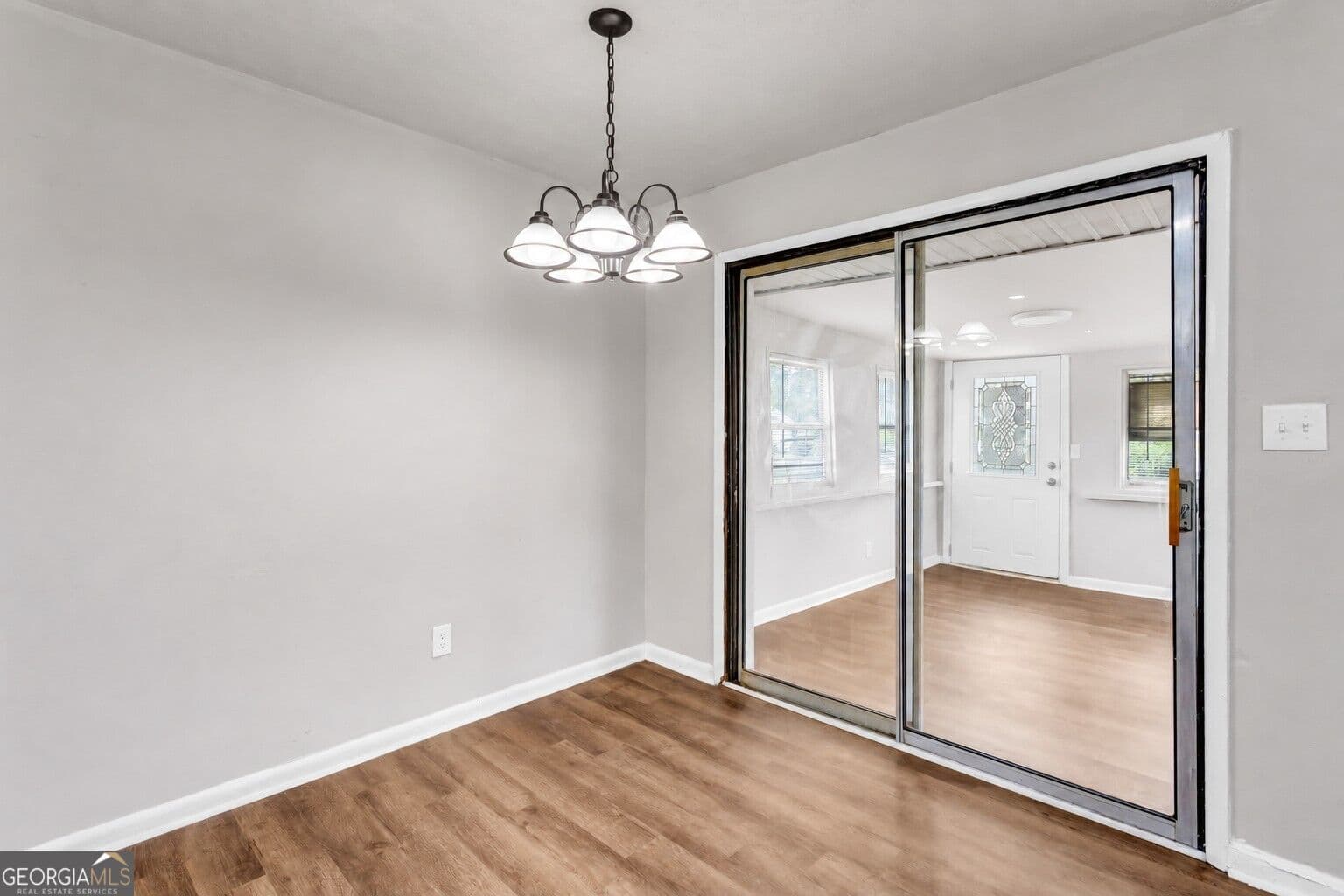 4 bedroom, 2 bathroom, 1,888 sq ft single family residence for sale at 229 Whipporwill Way, Riverdale, GA 30274 — photo 6