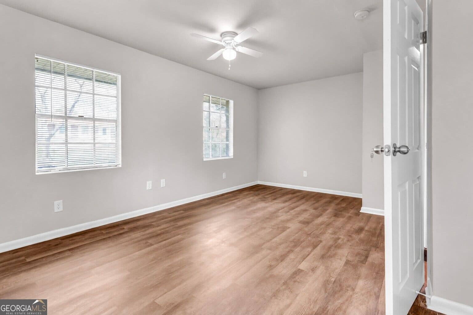 4 bedroom, 2 bathroom, 1,888 sq ft single family residence for sale at 229 Whipporwill Way, Riverdale, GA 30274 — photo 9
