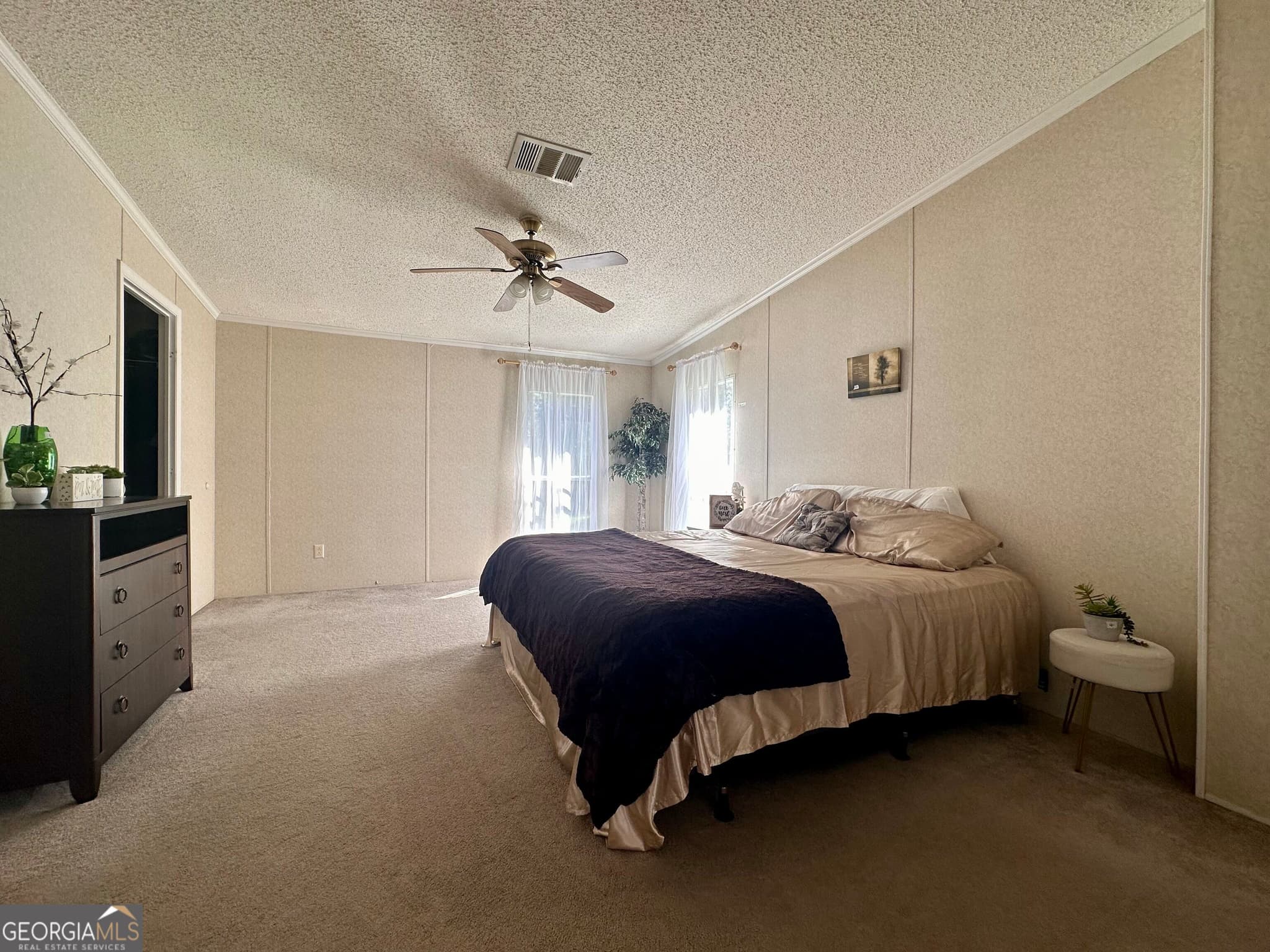 4 bedroom, 2 bathroom, 2,432 sq ft manufactured home,single family residence for sale at 293 Winding Way Drive, Jeffersonville, GA 31044 — photo 8