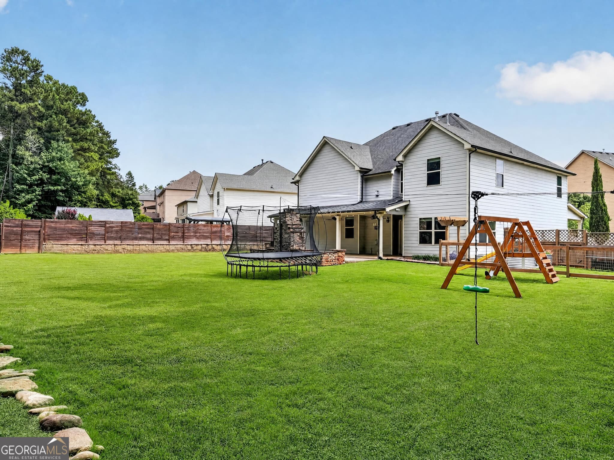 5 bedroom, 4 bathroom, 3,604 sq ft single family residence for sale at 50 Canyon View Drive, Newnan, GA 30265 — photo 3