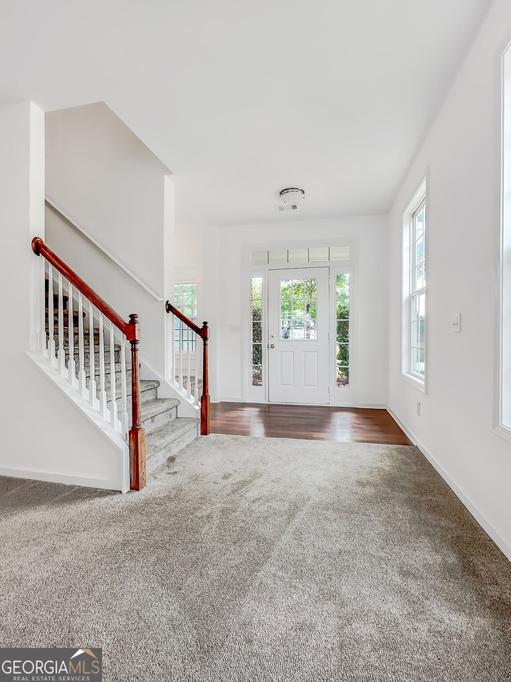 3 bedroom, 2.5 bathroom, 2,043 sq ft single family residence for sale at 6101 Park Close, Fairburn, GA 30213 — photo 2
