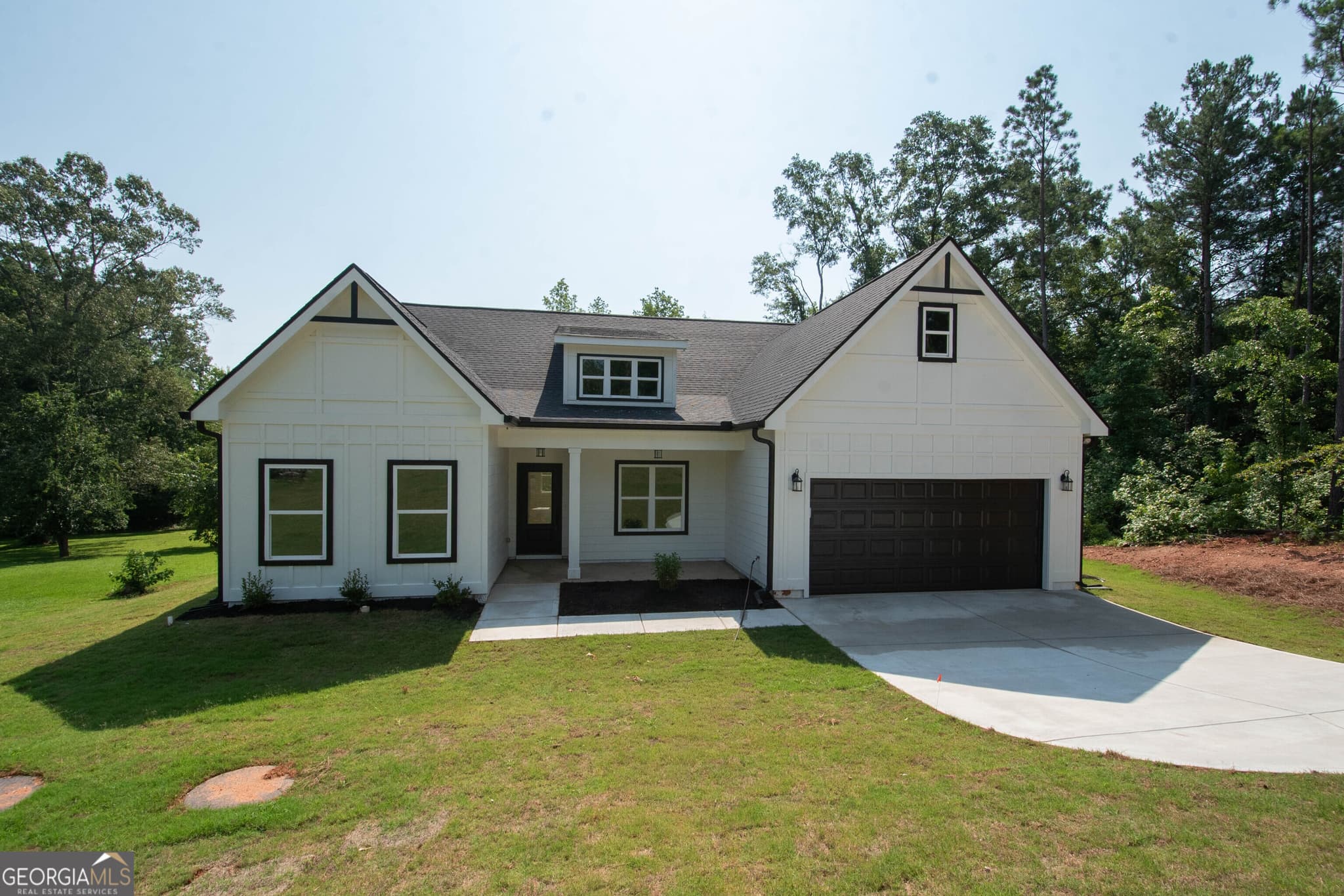 3 bedroom, 2 bathroom, 2,068 sq ft single family residence for sale at 186 Connally Place, Griffin, GA 30223 — photo 2