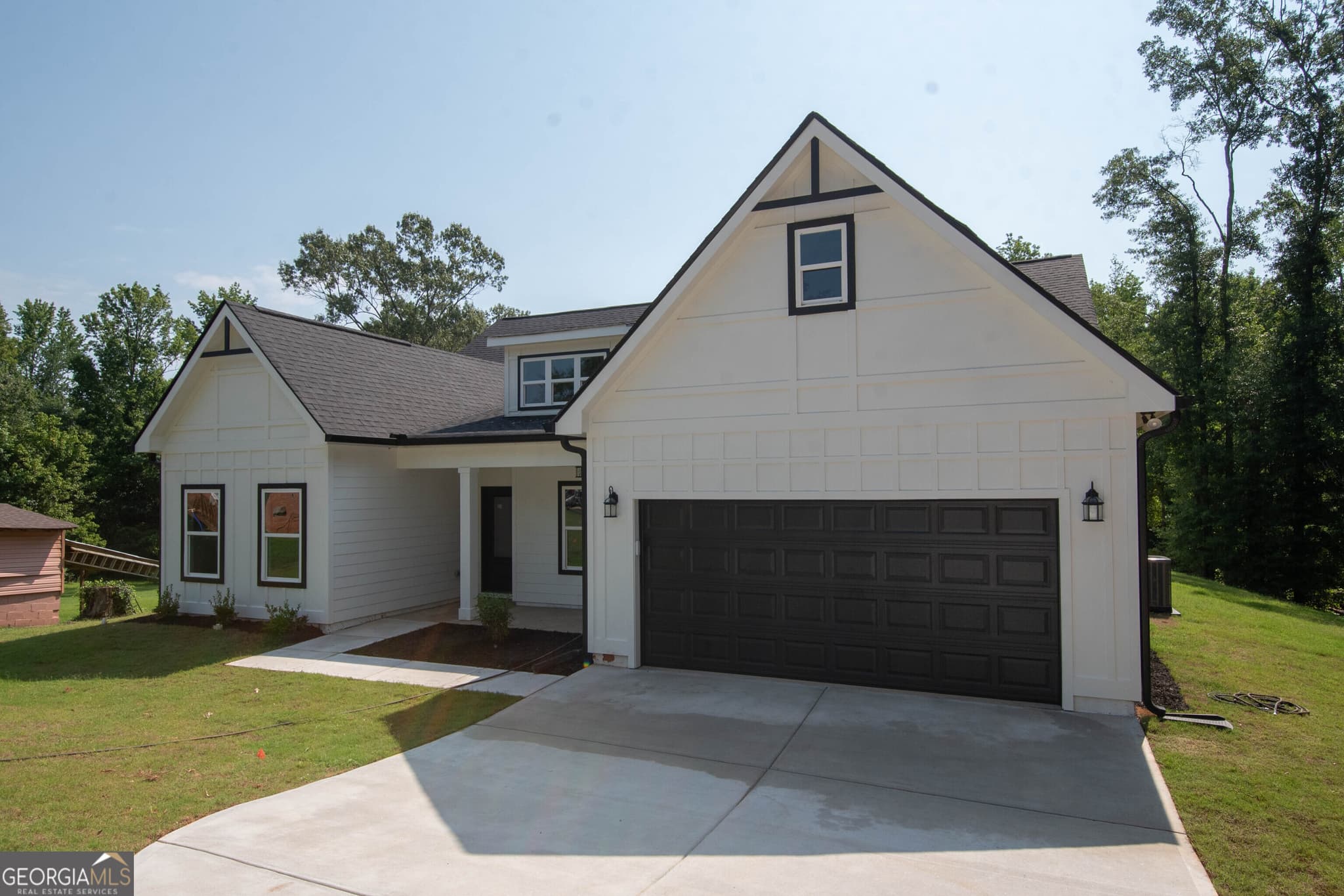 3 bedroom, 2 bathroom, 2,068 sq ft single family residence for sale at 186 Connally Place, Griffin, GA 30223 — photo 4