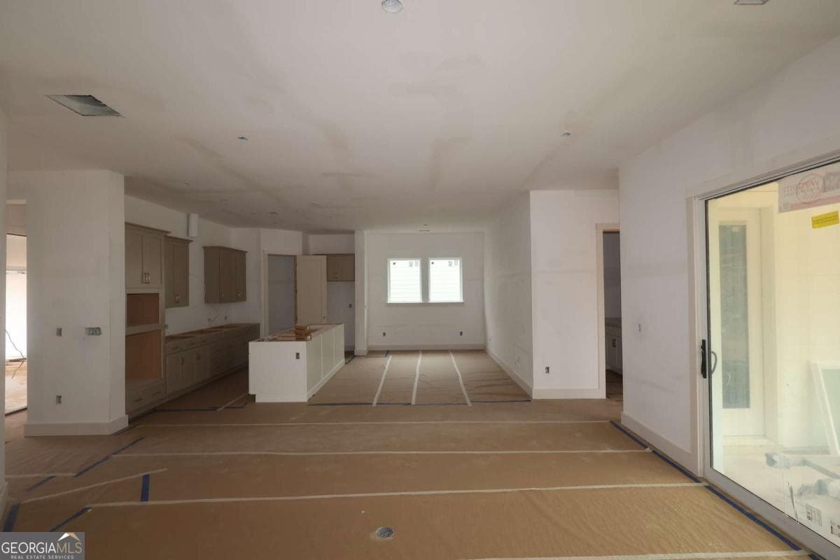 3 bedroom, 2 bathroom, 1,893 sq ft single family residence for sale at 1406 Autumn Lake Drive, Gainesville, GA 30504 — photo 5